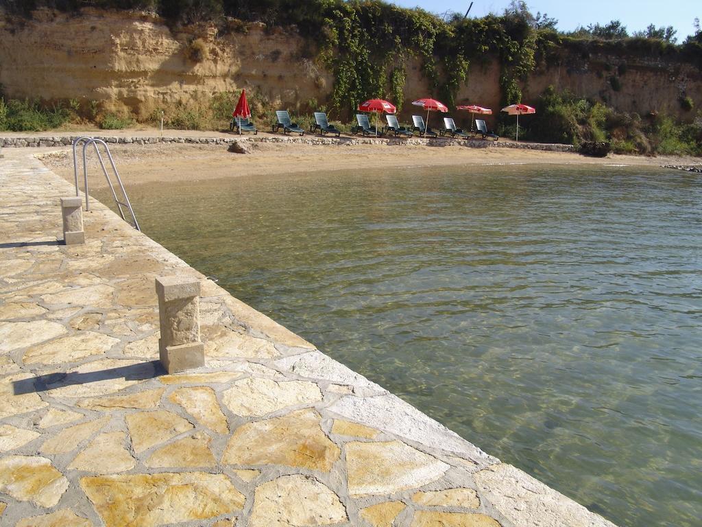Pansion Adria Ξενοδοχείο Sveti Filip i Jakov Εξωτερικό φωτογραφία